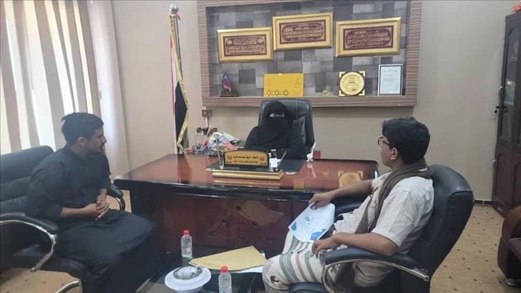 خديجة باكريت تؤكد دور الأمن السيبراني في تمكين المجتمع بالمهرة