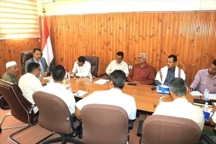 اجتماع لمناقشة تداخل الصلاحيات بين الأجهزة التنفيذية بوادي حضرموت والجهات المركزية
