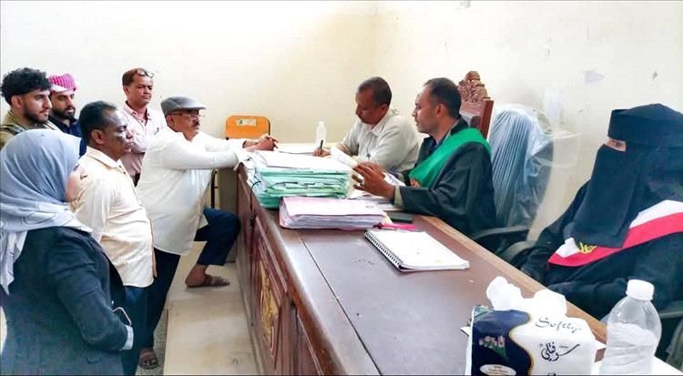 محكمة المواسط والمعافر الابتدائية بتعز تقضي بالإعدام في قضية قتل عمد وتباشر النظر في قضية أخرى