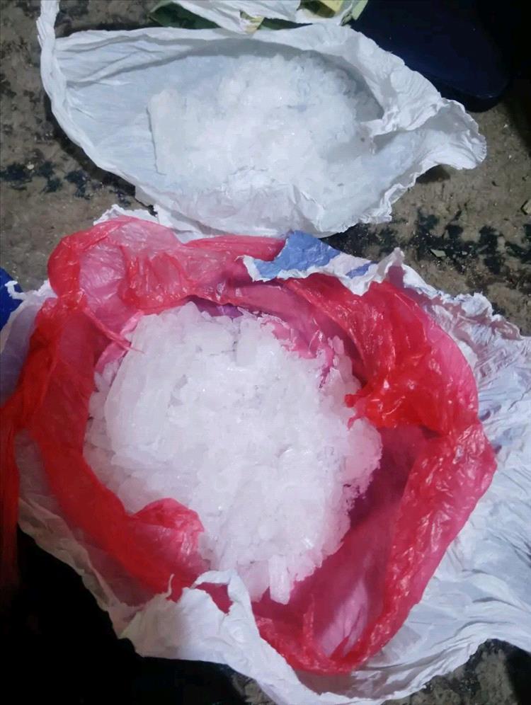 إحباط محاولة تهريب كمية من مادة "الشبو" المخدرة كانت في طريقها لوسط مدينة المكلا