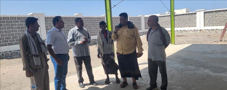 وفد من الندوة العالمية للشباب الإسلامي يزور منطقة خبر المراقشة بأبين