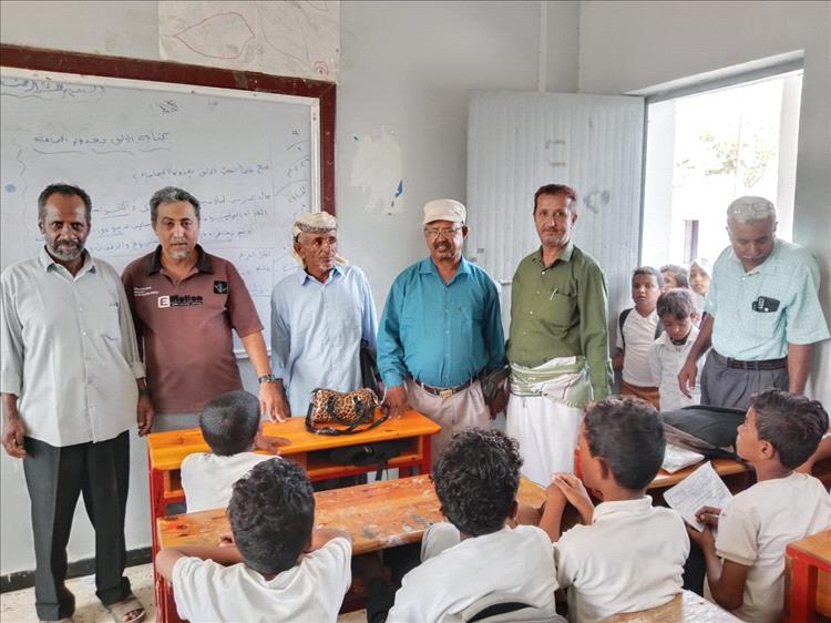 باسلهف يواصل نزوله الميداني التفقدي لمدارس خنفر ويشيد بالانضباط التربوي