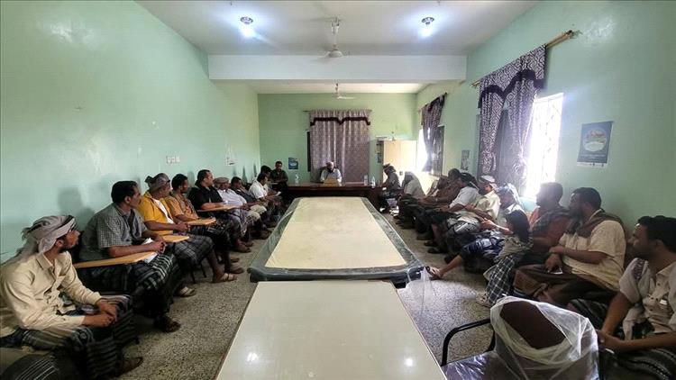 اجتماع يناقش توحيد أسعار الوقود وتعزيز الرقابة في طور الباحة