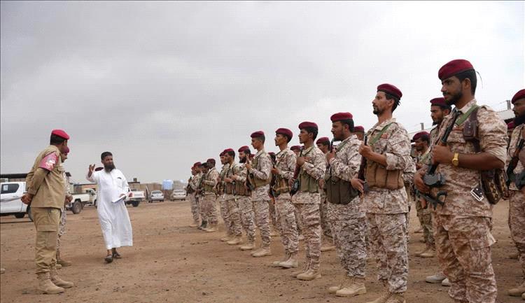 الشرطة العسكرية بدرع الوطن تستعرض جاهزيتها في عدن.. واللواء اللحجي يؤكد رفع مستوى الانضباط