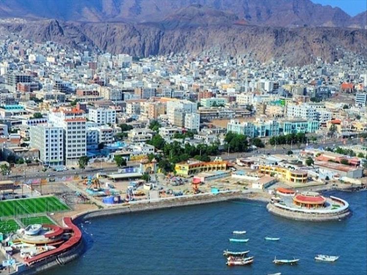 عاجل :جريمة غامضة تهز كريتر.. العثور على شاب مقتول قرب ملعب الحبيشي