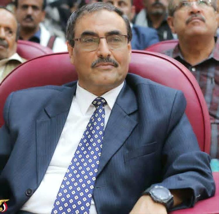 الصحفي مقراط يعزي نائب محافظ شبوة الأمين العام للمجلس المحلي عبدربه هشله بوفاة والدته