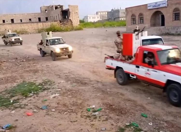 بدعم شعبي.. انتشار أمني واسع في لودر لتأمين المرافق ومنع المظاهر المسلحة