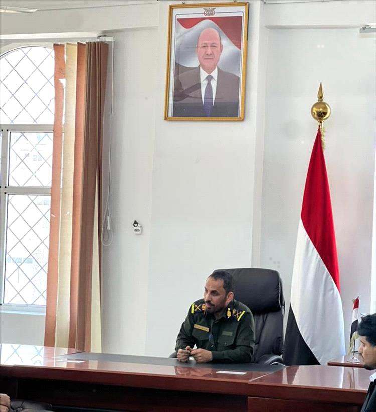 رئيس مصلحة الهجرة والجوازات يدعو المواطنين لرفض أي ابتزاز والإبلاغ عن المخالفات