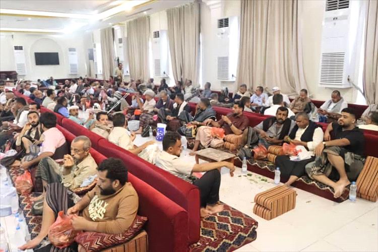 عدن: إقامة مراسم عزاء والدة العميد سامي السعيدي في أجواء مهيبة وحضور رسمي واسع