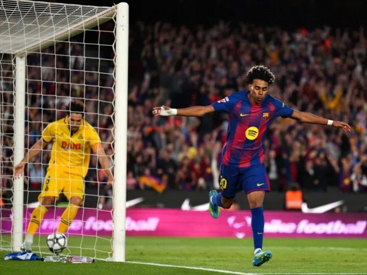 برشلونة يوسع الفارق مع الريال إلى 9 نقاط في الدوري الاسباني