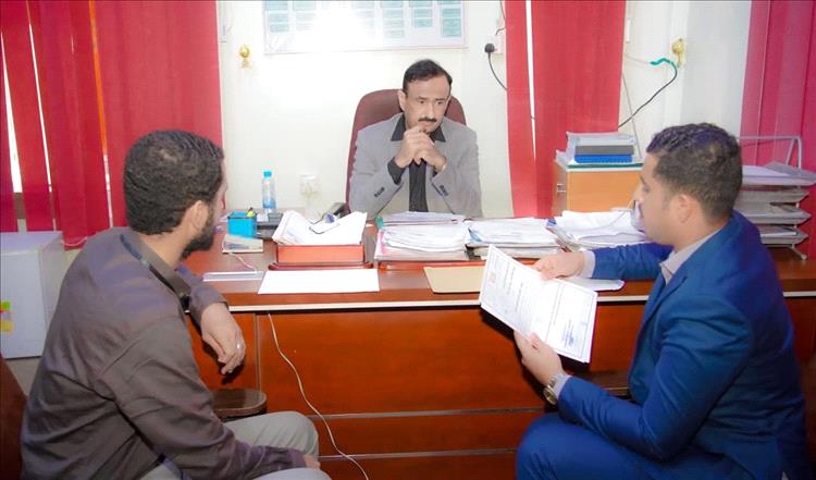 المحافظ بن الوزير يطّلع على مشروع تجهيز قسم فحص جودة المياه والعسل بفرع المختبرات المركزية