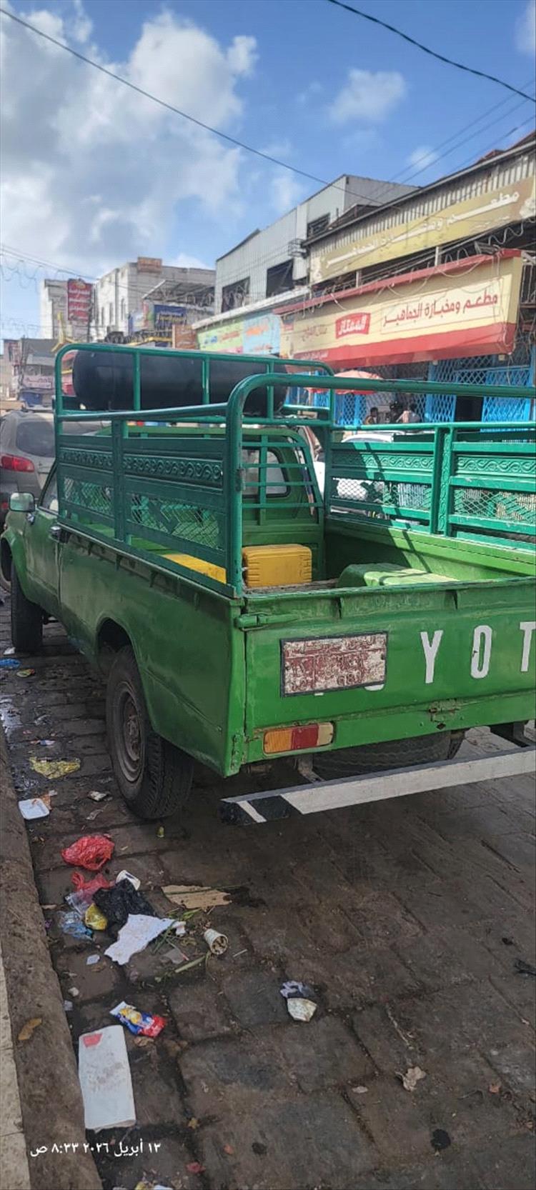 صورة وتعليق : سيارات “البيك أب” في اليمن.. ذاكرة طرق لا تنسى