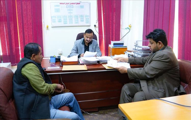 المحافظ بن الوزير يطّلع على برنامج تنفيذ الحملة البيطرية في مرحلتها الأولى بمحافظة شبوة