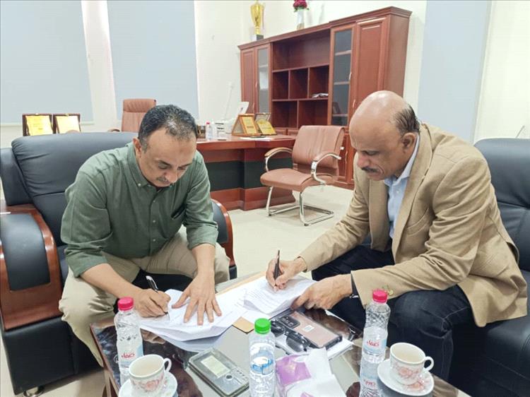 الشعبي والتميمي يوقعان اتفاقية تفاهم بين مكتب الصحة بعدن وكلية الطب جامعة عدن