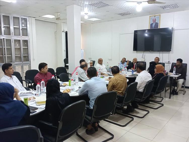 مجلس الدراسات العليا بجامعة عدن يعقد اجتماعه الدوري