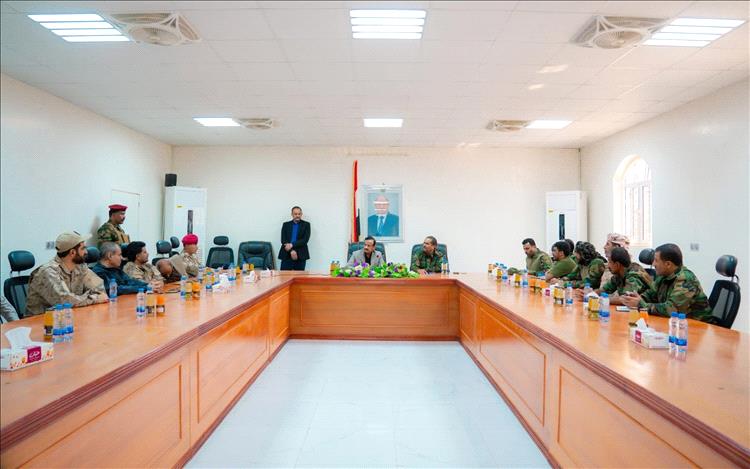 بن الوزير يقود تحركًا قوياً في شبوة… إشادة بالجاهزية ورسائل حاسمة بشأن المرحلة القادمة