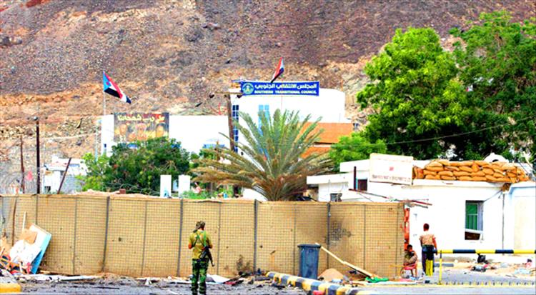 فجر الأربعاء.. رفع النقاط الأمنية في التواهي بعد سنوات من الإغلاق يعيد الحياة إلى الشوارع