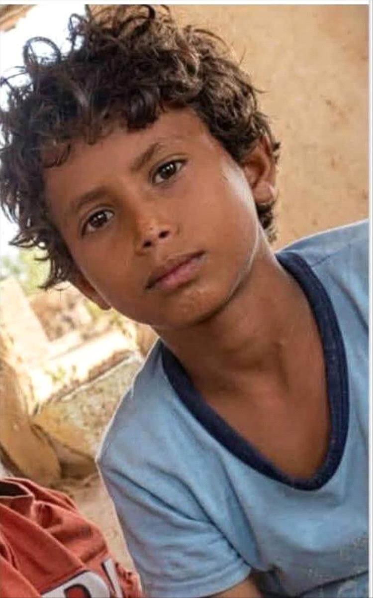 العثور على جثة الصياد الطفل عمر حسين العظمي قبالة ساحل أحور بأبين