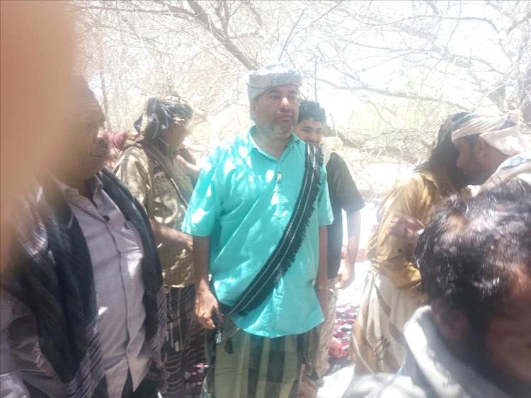 الشيخ سعيد صالح الكرب يعلن العفو الشامل عن قاتل نجله دون مقابل