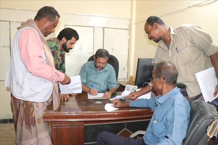 إقبال متزايد على استخراج البطاقة الذكية في الأحوال المدنية بخنفر أبين