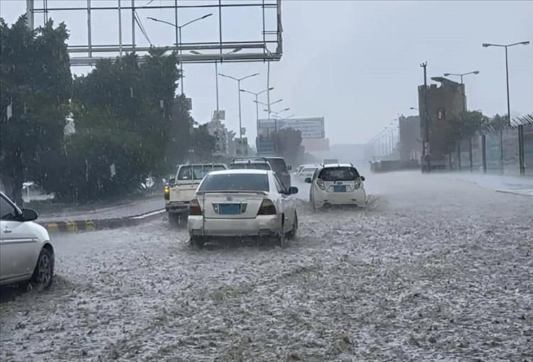 الأرصاد يحذر من هطول أمطار غزيرة وسيول على هذه المحافظات