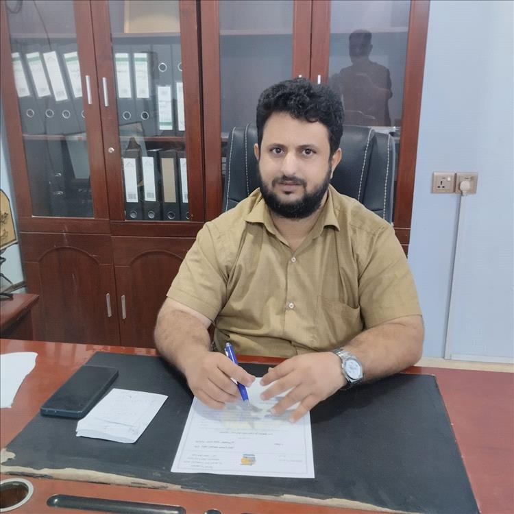 اليافعي : اختناقات جمركية وغرامات ملاحية “مبالغ فيها” وتفريغ عشوائي يهدد قطاع النقل