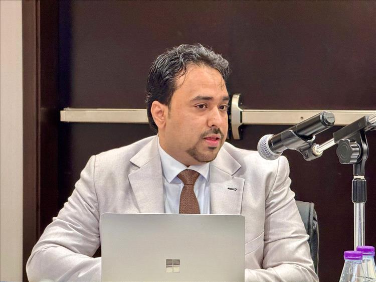 مستشار اقتصادي يوضح أسباب ارتفاع الوقود في العاصمة المؤقتة عدن.. تسعير مرتبط بالسوق العالمي وتأثير مباشر لسعر الصرف