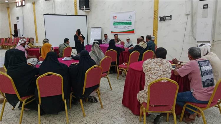 اتحاد نساء لحج يعقد جلسة حوارية في مناصرة قضايا الفتيات