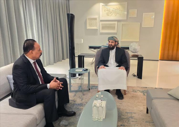 المحرّمي يستعرض مع الوزير العقربي خطط وزارة الأشغال والمشاريع الجاري تنفيذها