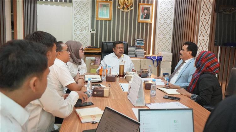 سفير بلادنا يبحث مع مسؤول اندونيسي سبل تعزيز التبادل التجاري بين البلدين