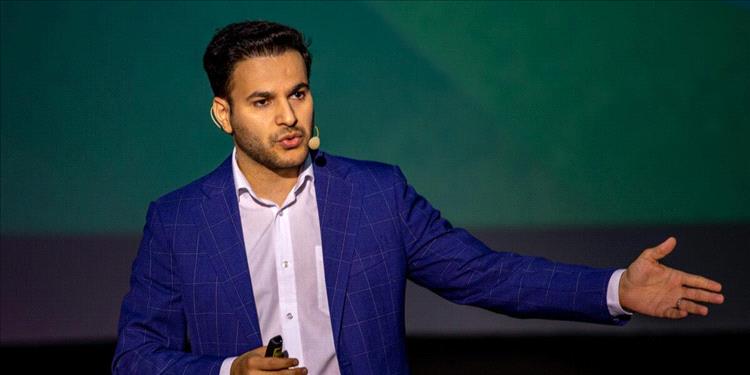 هاشم الغيلي.. من مزارع بسيط إلى أيقونة عالمية في تبسيط العلوم