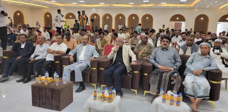 تأهيل 140 شاباً في الطاقة الشمسية ضمن مشروع تنموي بحضرموت