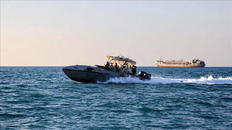 حادث مأساوي قبالة ميون.. زورق عسكري يغرق وسقوط ضحايا من مرافقي قيادي بارز