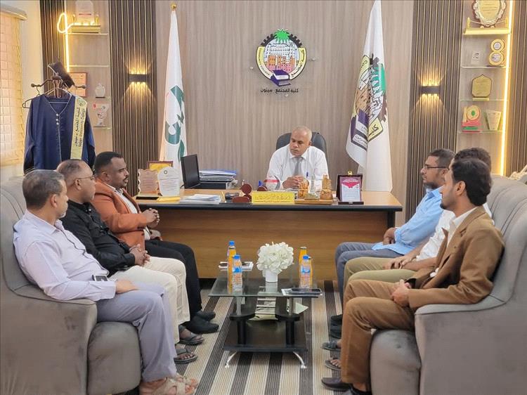 عميد كلية المجتمع – سيئون يلتقي مندوب مؤسسة صلة للتنمية لبحث أوجه الشراكة