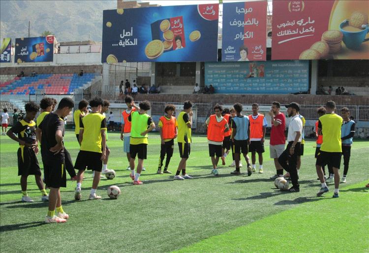 الصقر يواصل تحضيراته لمنافسات كأس الجمهورية