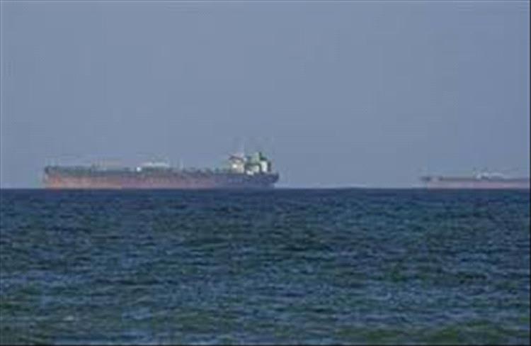 هجوم إيراني على سفينة شحن تجارية قرب مضيق هرمز