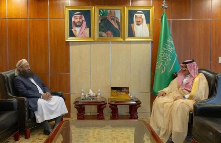 وزير الأوقاف يبحث مع السفير السعودي ترتيبات موسم حج 1447هـ وسبل تعزيز التنسيق لخدمة الحجاج