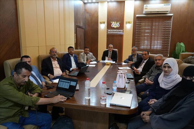 وزير الصحة يرأس اجتماعًا موسعًا لمناقشة الترصد الوبائي والإنذار المبكر وتعزيز الجاهزية الصحية