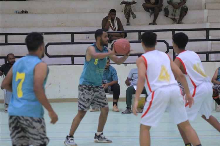 سيئون وشبام يحققان فوزين عن التعاون واتحاد حضرموت يتأهلا إلى نصف نهائي بطولة البرنامج السعودي