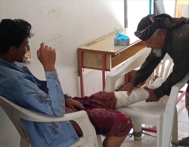 غياب طبيب عظام في مستشفى رصد يدفع الأهالي للجوء إلى الطب الشعبي