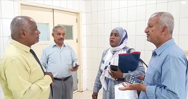 فريق وزارة الصحة ومكتب الصحة بعدن ينفذان نزولاً ميدانياً لمركز العلاج الأورام في عدن