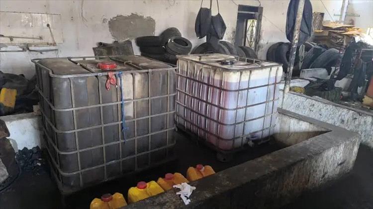 شرطة ساحل حضرموت تضبط مستودعاً لتهريب الديزل في منطقة الريان بالمكلا