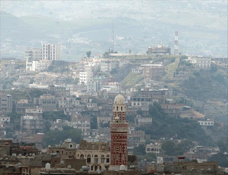 الحوثيون يواصلون إغلاق إذاعة “سما إب” بعد أسابيع من انطلاقها