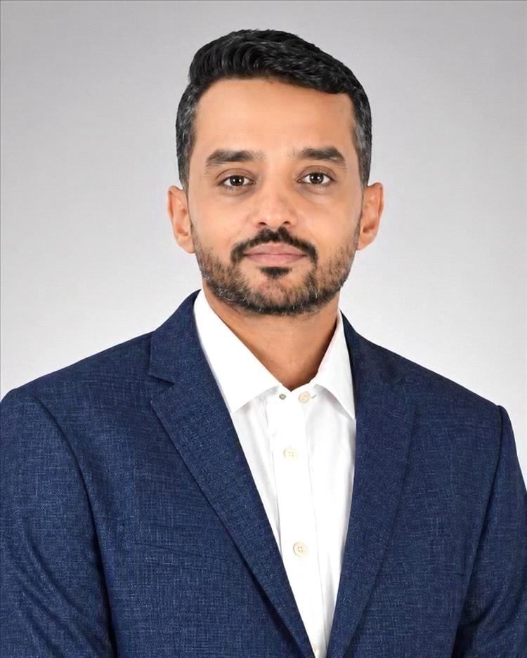 خالد باكحيل: القوى السياسية اليمنية أمام خيارين لا ثالث لهما