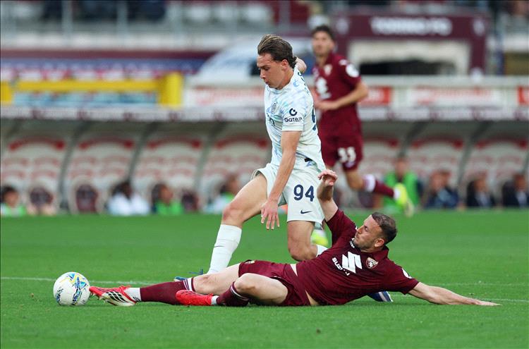 على بعد انتصار واحد من التتويج بلقب الدوري الإيطالي.. الإنتر يكتفي بالتعادل أمام تورينو