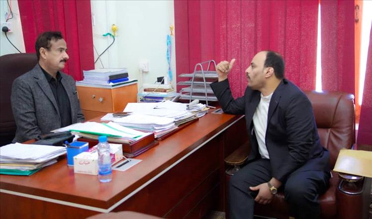 محافظ شبوة يشيد بعمل فرع الهيئة العامة للتأمينات بالمحافظة