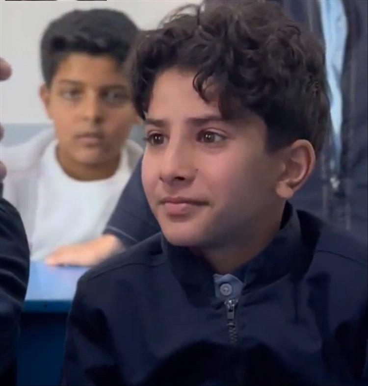 من الغربة إلى اليمن.. رسالة مؤثرة من أب إلى ولده "عمار" (فيديو)