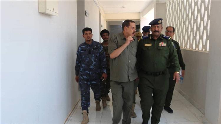 اللواء قائد عاطف يتفقد إدارة أمن عدن ويشيد بمستوى الجاهزية والانضباط الأمني