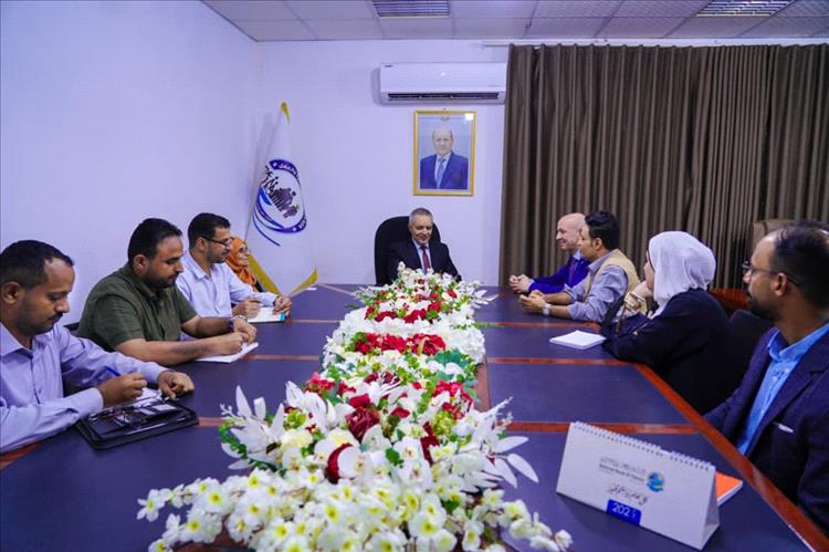 الوزير اليافعي يبحث مع الصندوق الأممي للسكان تعزيز الشراكة وتمكين النساء والشباب