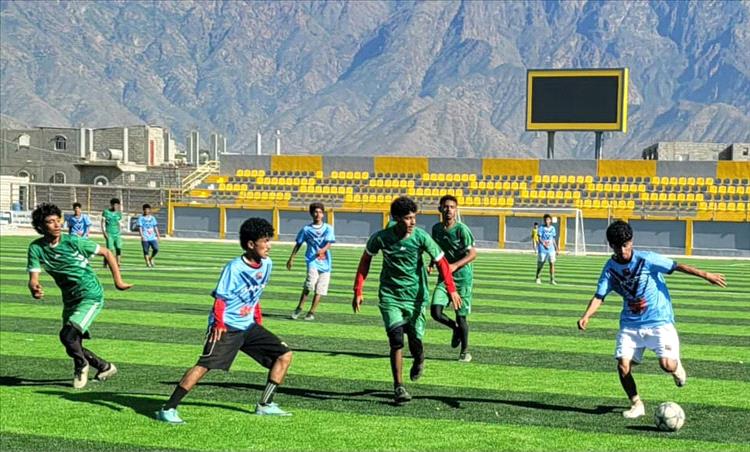 مجمع الكيال يحجز المقعد الأول في نهائي دوري الفقيد أ. حسين لعور لمدارس لودر للتعليم الثانوي بنسخته الثانية!!